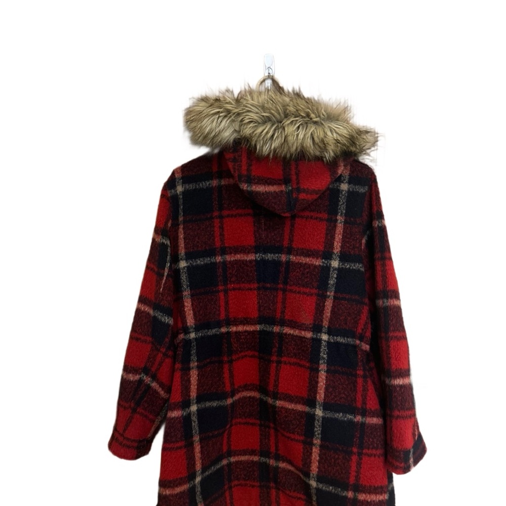 American Eagle Outfitters Red and Black Plaid Jacket with Faux Fur - Picture 4 of 8
